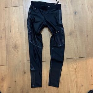 Nike running legging black size small